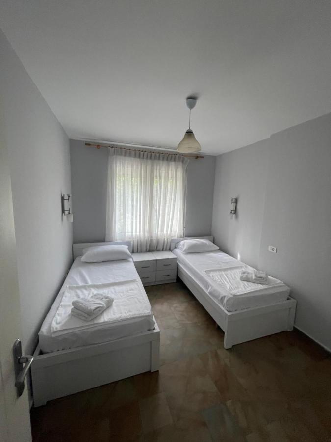 Anna'S Apartment Tiranë Ngoại thất bức ảnh